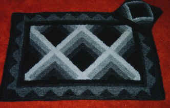 Blk Diamond Locker Hook Rug.JPG (23674 bytes)